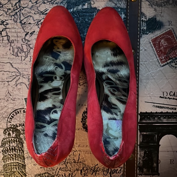 Women’s Red High Heel - Picture 4 of 4